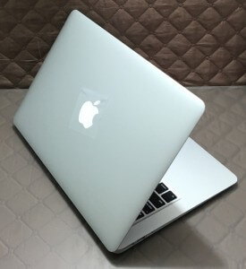 apple-macbook-air-13-128-gb-ssd-god-2015-kupit-macbook-v-prage (3)